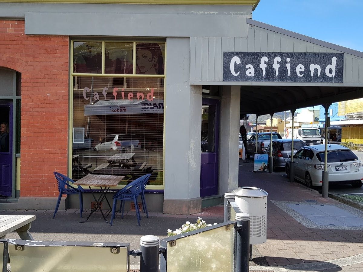 Caffiend, Petone