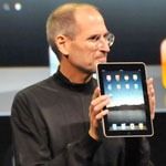 Steve Jobs with iPad